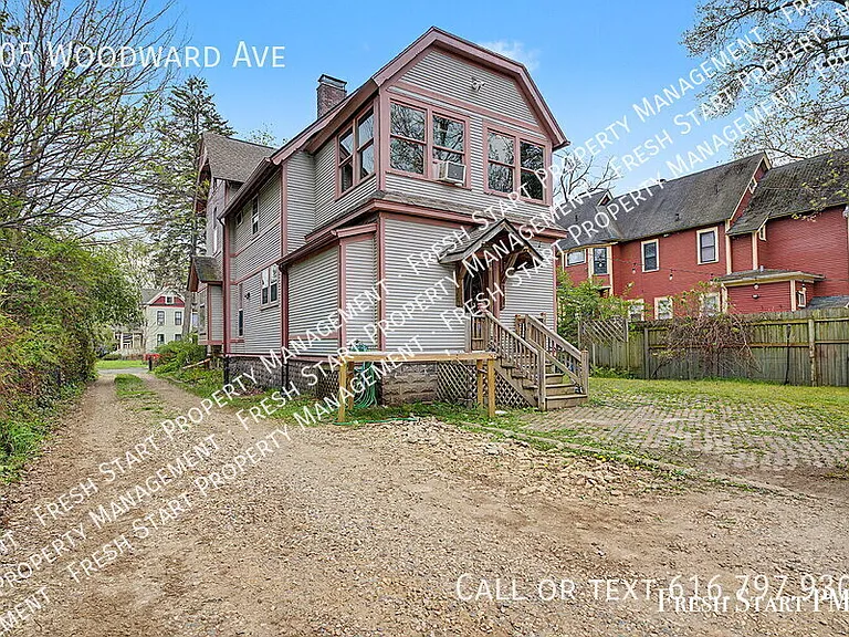 505 Woodward Ave — Photo 28