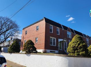 5852 Magdalena St, Philadelphia, PA 19128