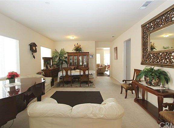 4th image of 7902 Natoma St