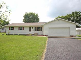 3149 N Oakland Ave, Decatur, IL 62526