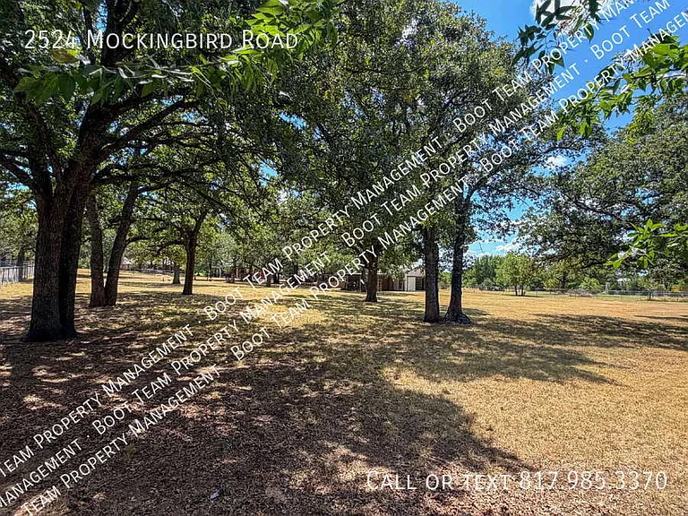 2524 Mockingbird Rd — Photo 44