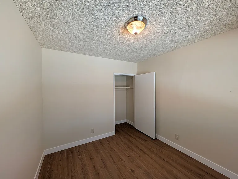 307 N Curtis Ave — Photo 31