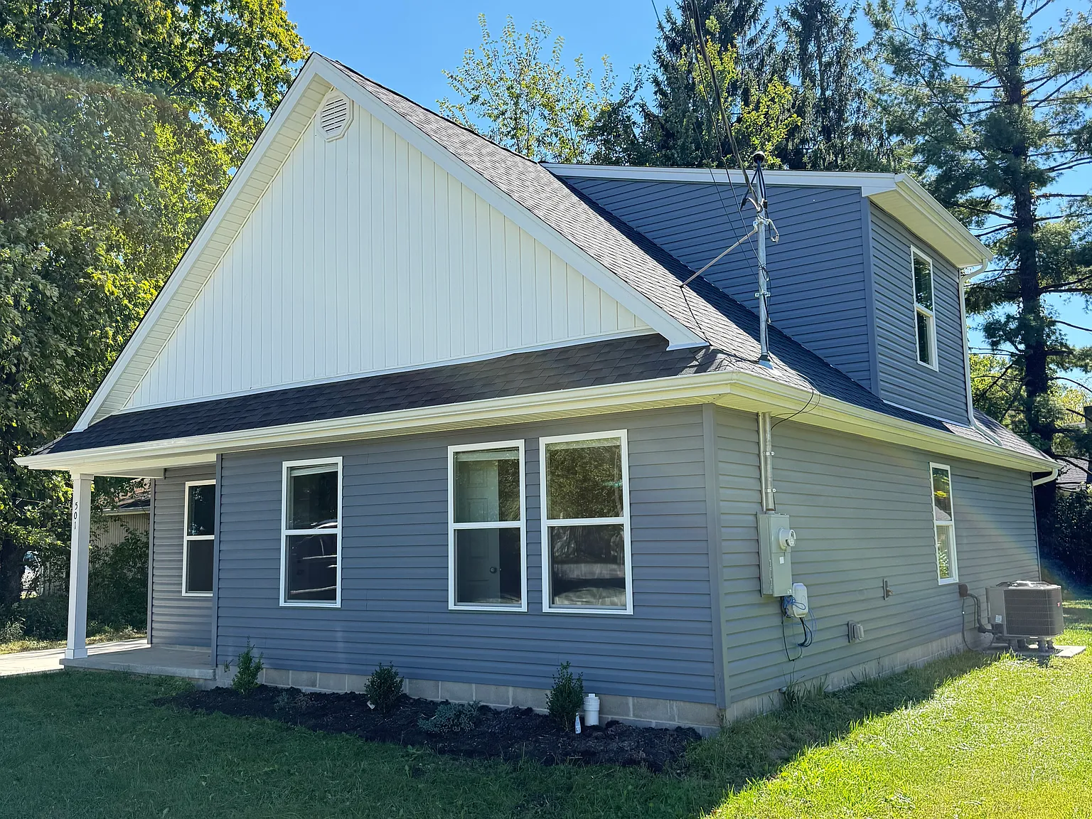 4 bed, 1440 sqft, $2,050 — Photo 3