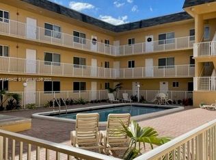 7910 Taft St APT 107, Hollywood, FL 33024