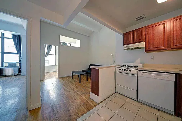 Rented by Voro NYC | media 12