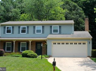 11882 Catoctin Dr, Woodbridge, VA 22192