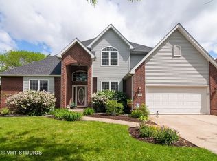 439 Burr Oak Dr, Oswego, IL 60543