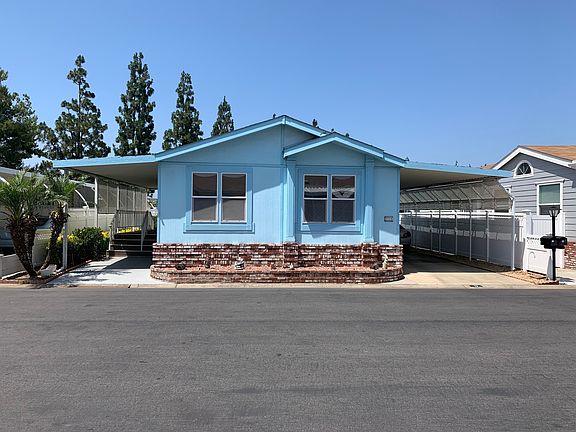 2nd image of 2851 Rolling Hills Dr Space 17