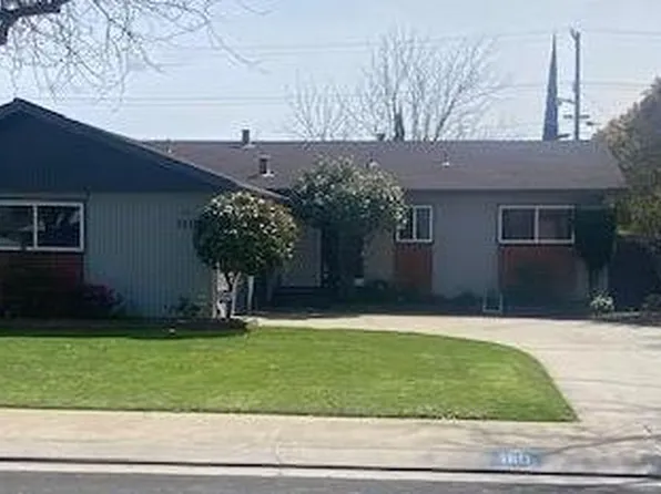 1110 Alameda Dr, Modesto, CA 95351