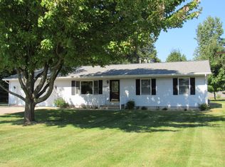 5180 Dowling St, Montague, MI 49437