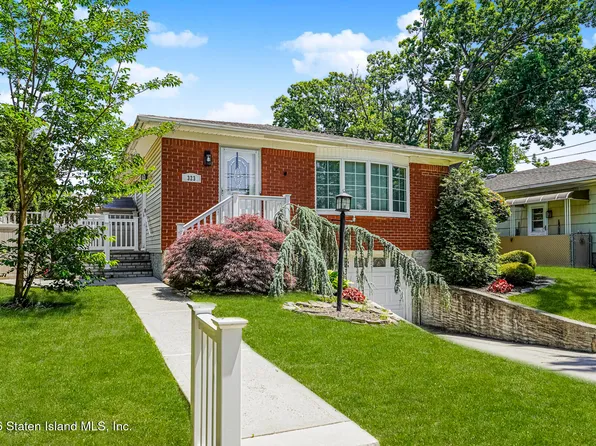 323 Main St, Staten Island, NY 10307