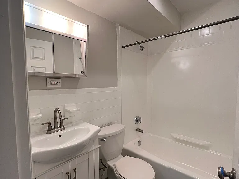 52 Mill St #4 — Photo 10