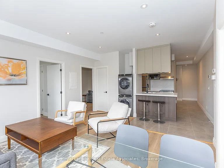 1000 Bathurst St #301 — Photo 9