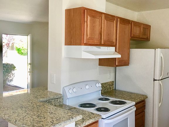 5th image of 862 S Mollison Ave APT 1