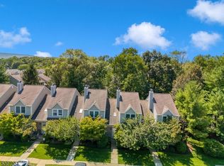 511 Faulkner Dr, Hackettstown, NJ 07840