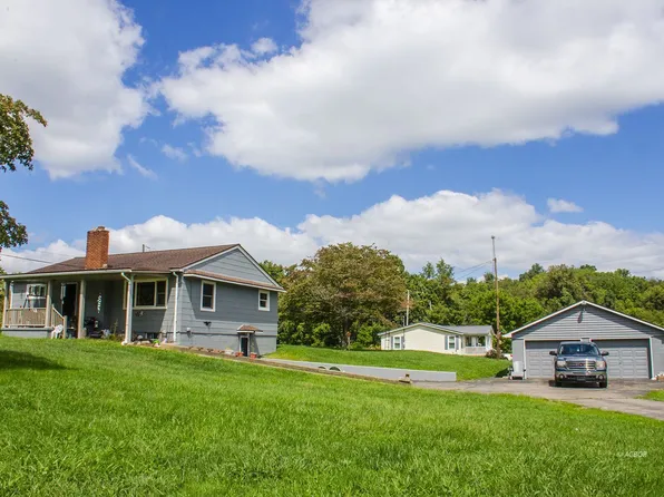 925 Elm St, Racine, OH 45771