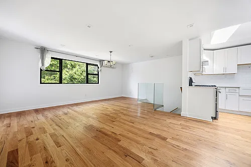 416 Wilson Ave #2L Photo 1