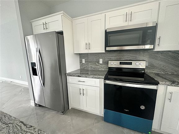 3rd image of 406 Muriel St