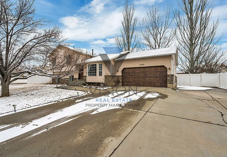 8766 S 4870 W — Photo 1