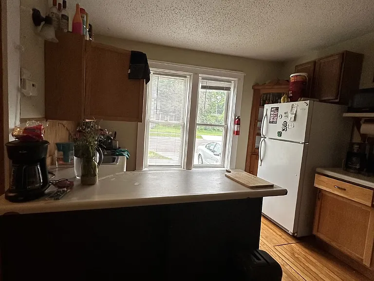 640 Niagara St — Photo 3