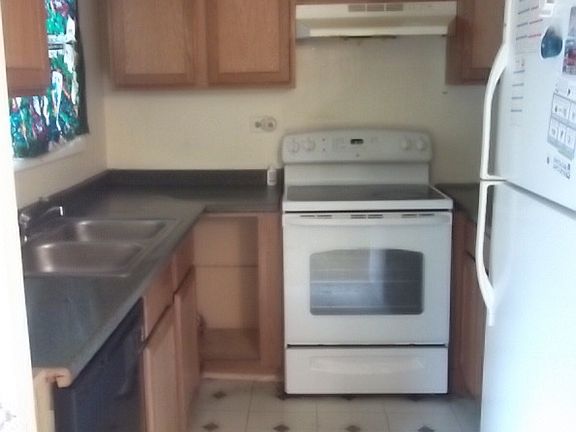 5th image of 1808 W Lunt Ave