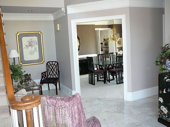 4th image of 225 Coles Hill Ct