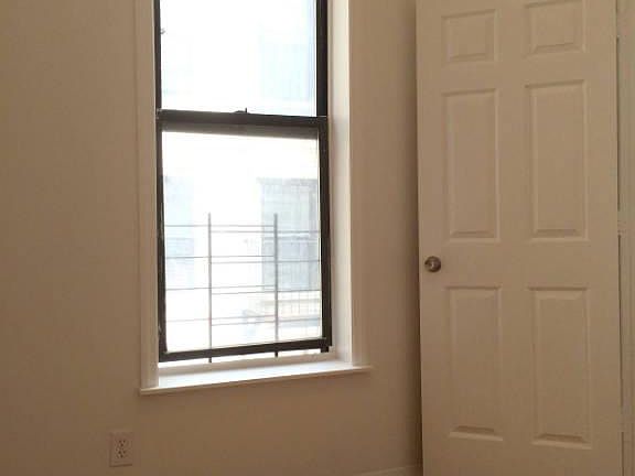 3rd image of 225 W 110th St APT 45