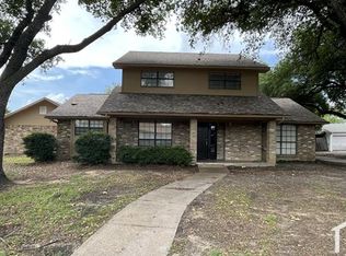 3813 Whiterock Trl, Garland, TX 75043