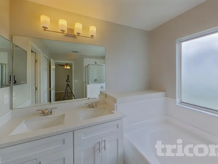 13130 Fennway Ridge Dr — Photo 9