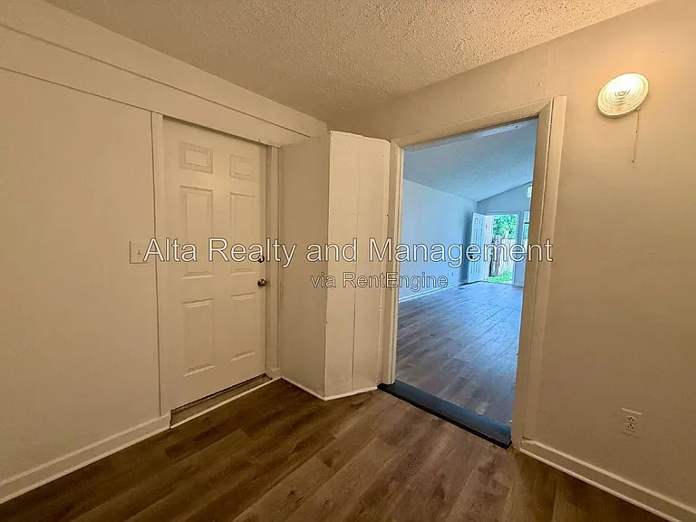 8113 San Jose Manor Dr E #3 — Photo 15
