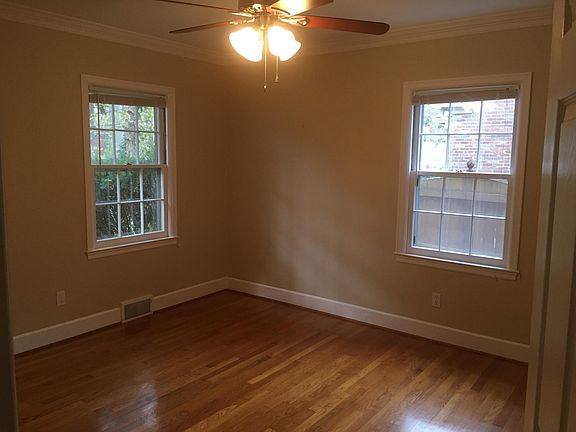 4th image of 300 Boiling Springs Dr