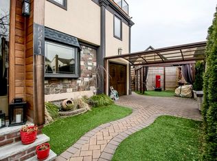 (Undisclosed Address), Middle Village, NY 11379