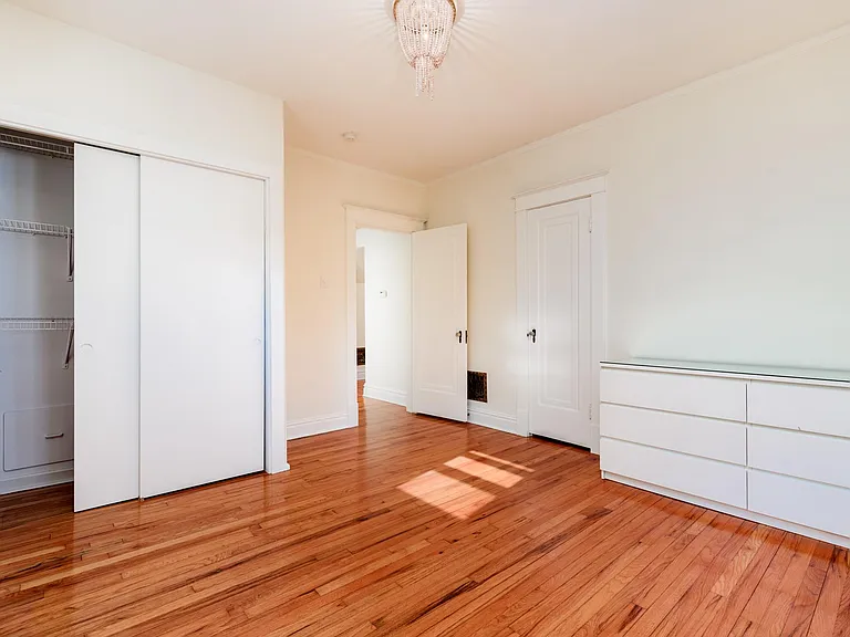516 Goethe Ave — Photo 15