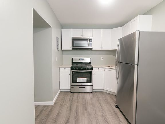 3rd image of 7013 Polk St APT 7