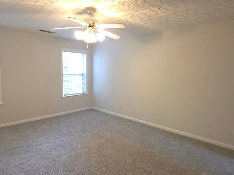 3458 Hill Pond Dr — Photo 17