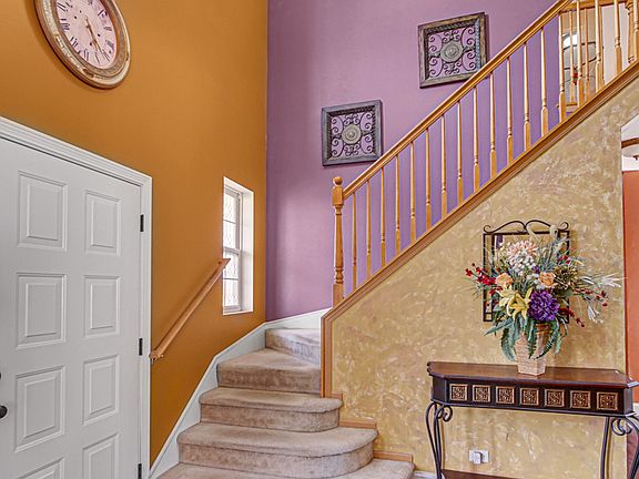 5th image of 2715 Stonebridge Dr