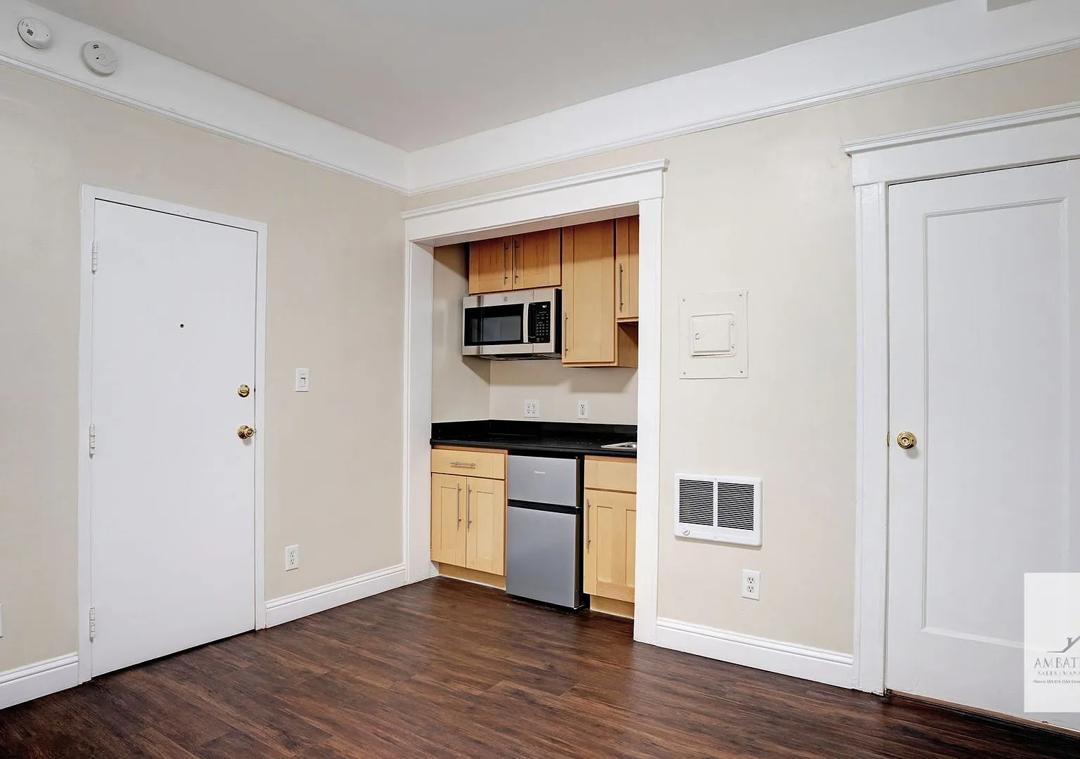 Taylor Street Apartments — Photo 4