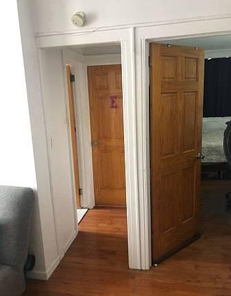 4th image of 3214 46th St APT 3F