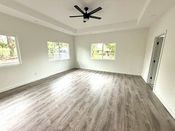 5th image of 15-1666 21st Ave