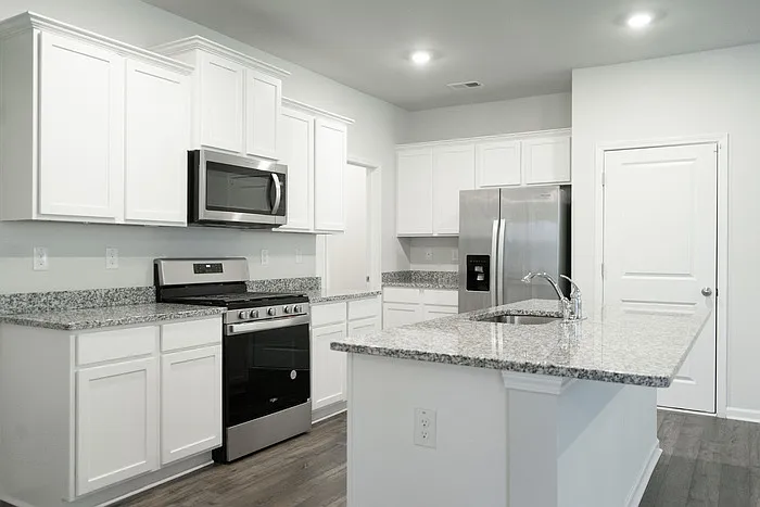 6065 Beadlow St — Photo 3