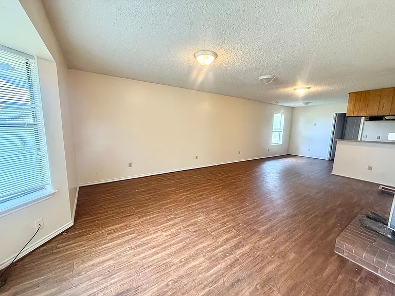 3243 Stoneridge Dr — Photo 3