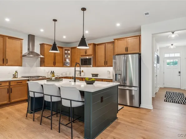 18614 Palisades Cove Ct, Moseley, VA 23120