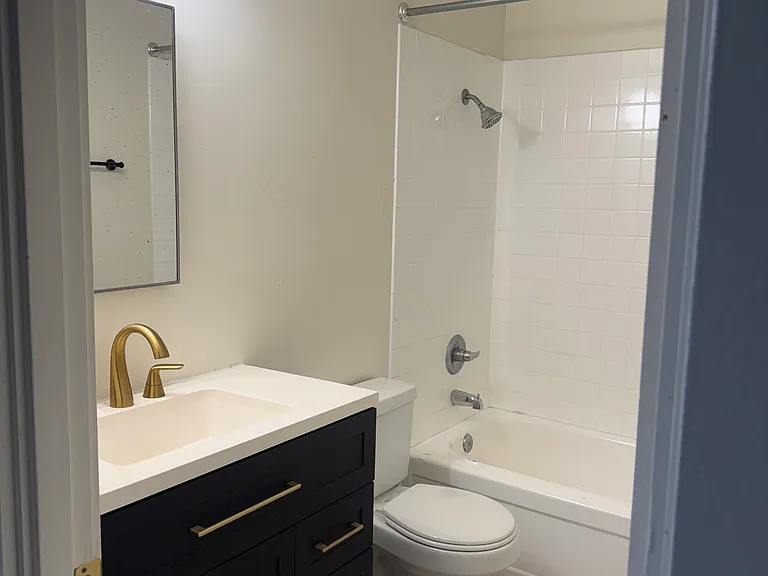 14421 8th Ave SW #208 — Photo 8
