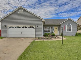 4003 Pebblebrook Ln, Champaign, IL 61822