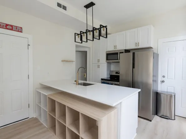 1322 W Ohio St, Chicago, IL