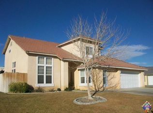 2717 Summerchase Ave, Rosamond, CA 93560