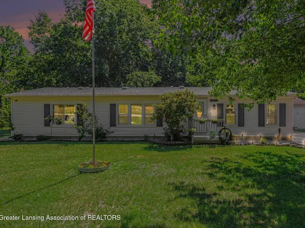 8995 River Park Rd, Jackson, MI 49201