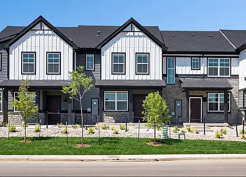 1590 Riverplace Dr #4 Photo 1 1590 Riverplace Dr #4 Photo 1