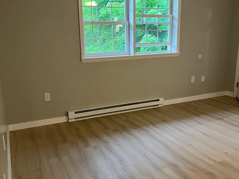 284 Dimmick Rd #B — Photo 10