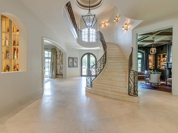 5th image of 11527 Green Oaks Dr